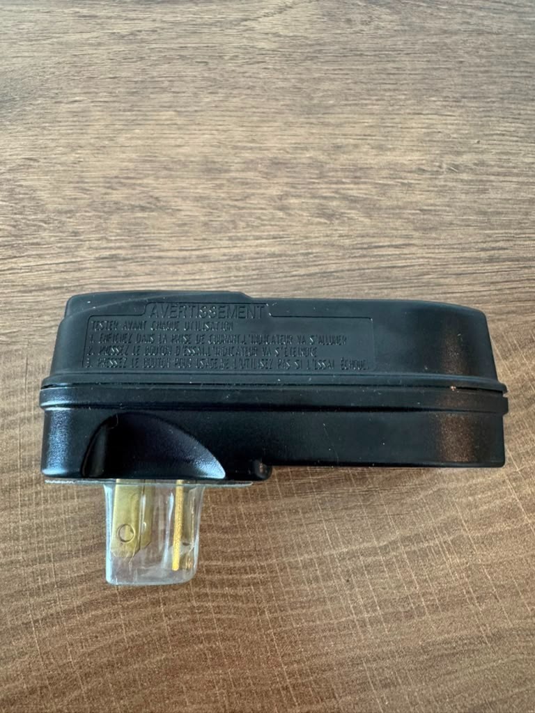 Husky Portable GFCI Plug Adapter 3-Prong Ground Fault Circuit Interrupter Black