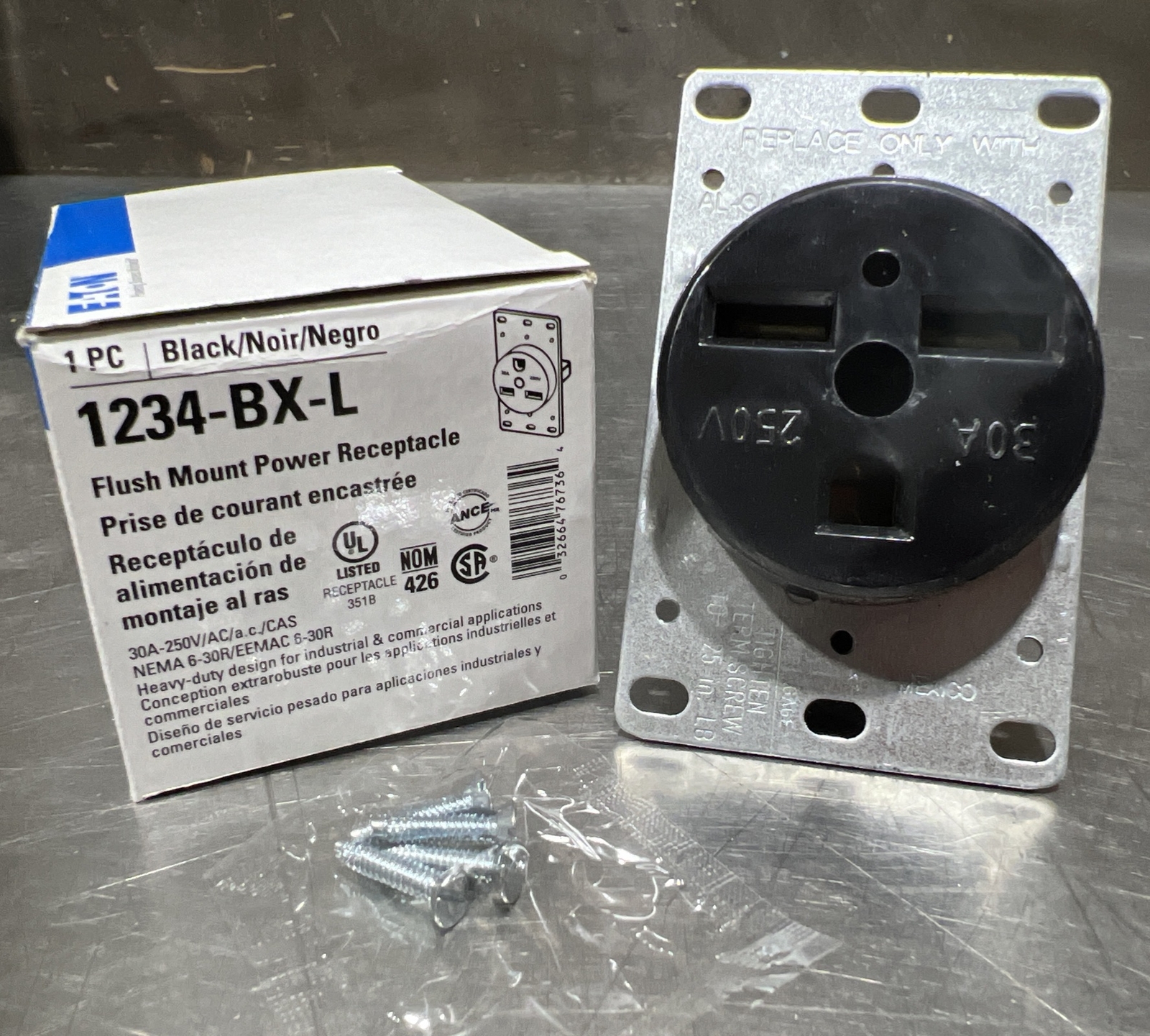 Eaton 1234-BX-L – Flush Mount Receptacle 30A – 250V Nos Surplus