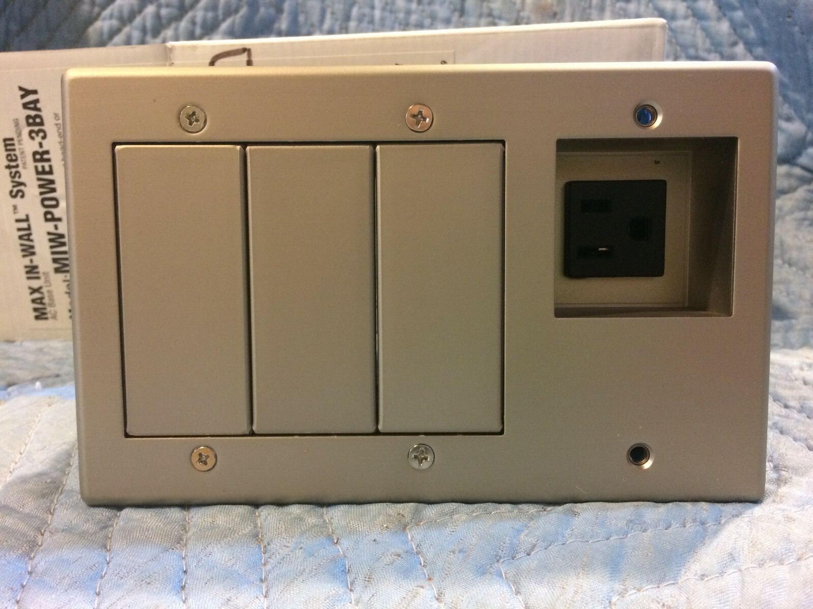 NEW – Panamax MIW-POWER-3BAY Max In-Wall System AC Base Unit
