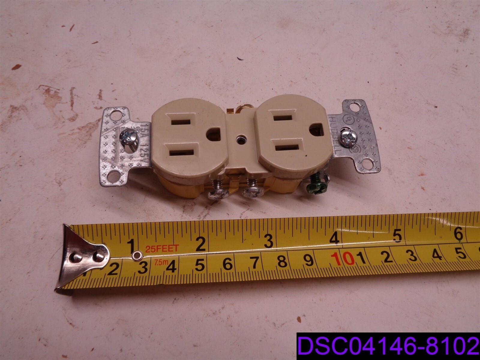 Qty = 11: Hubbell Tan Residential Duplex Receptacle 15A 125V