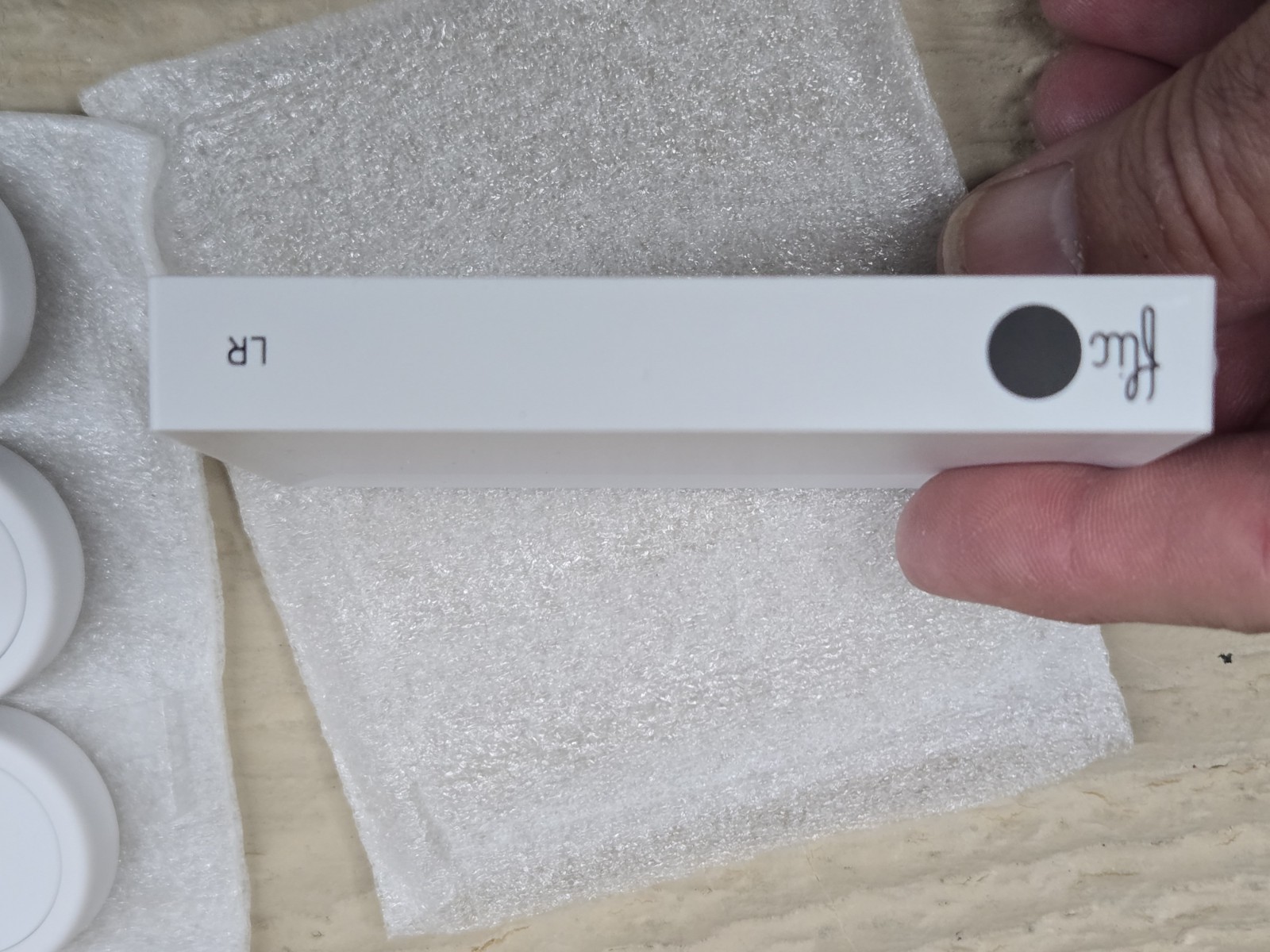 Flic Button LR Kit | Flic Hub LR with 3 Flic Smart Buttons Open Box Unused