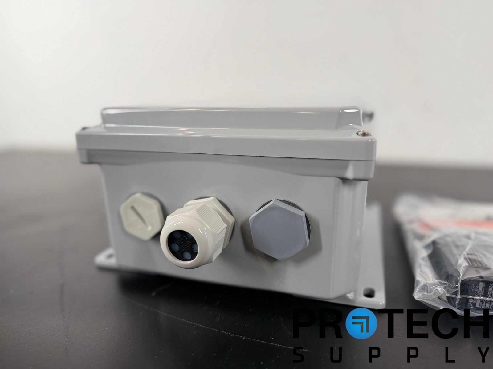NEW ABB Solar Rapid Shutdown (RSD) System RS2-2PN6 with WARRANTY