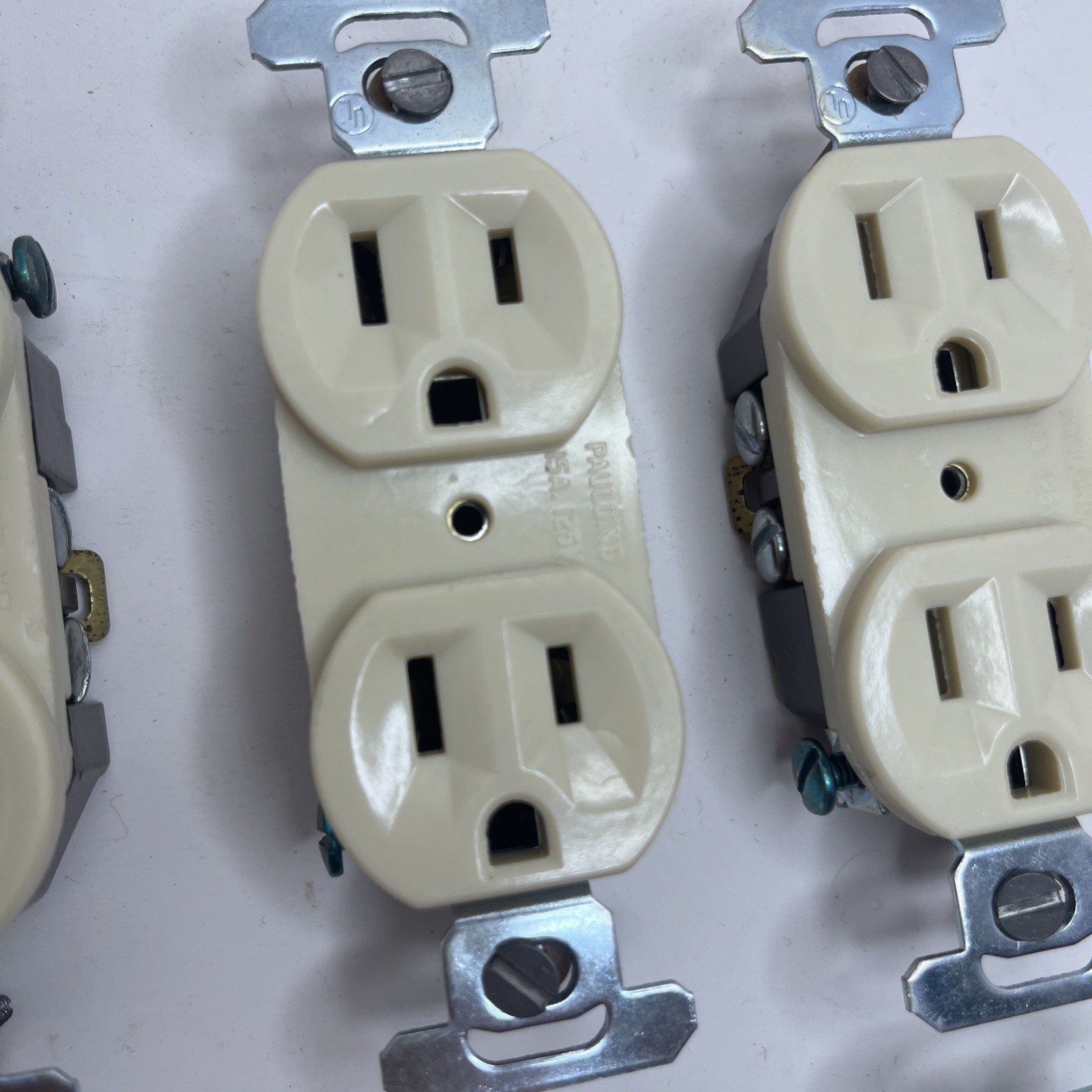 Vintage Paulding Ivory Grounding Duplex Receptacles Electrical Outlets 1370-1
