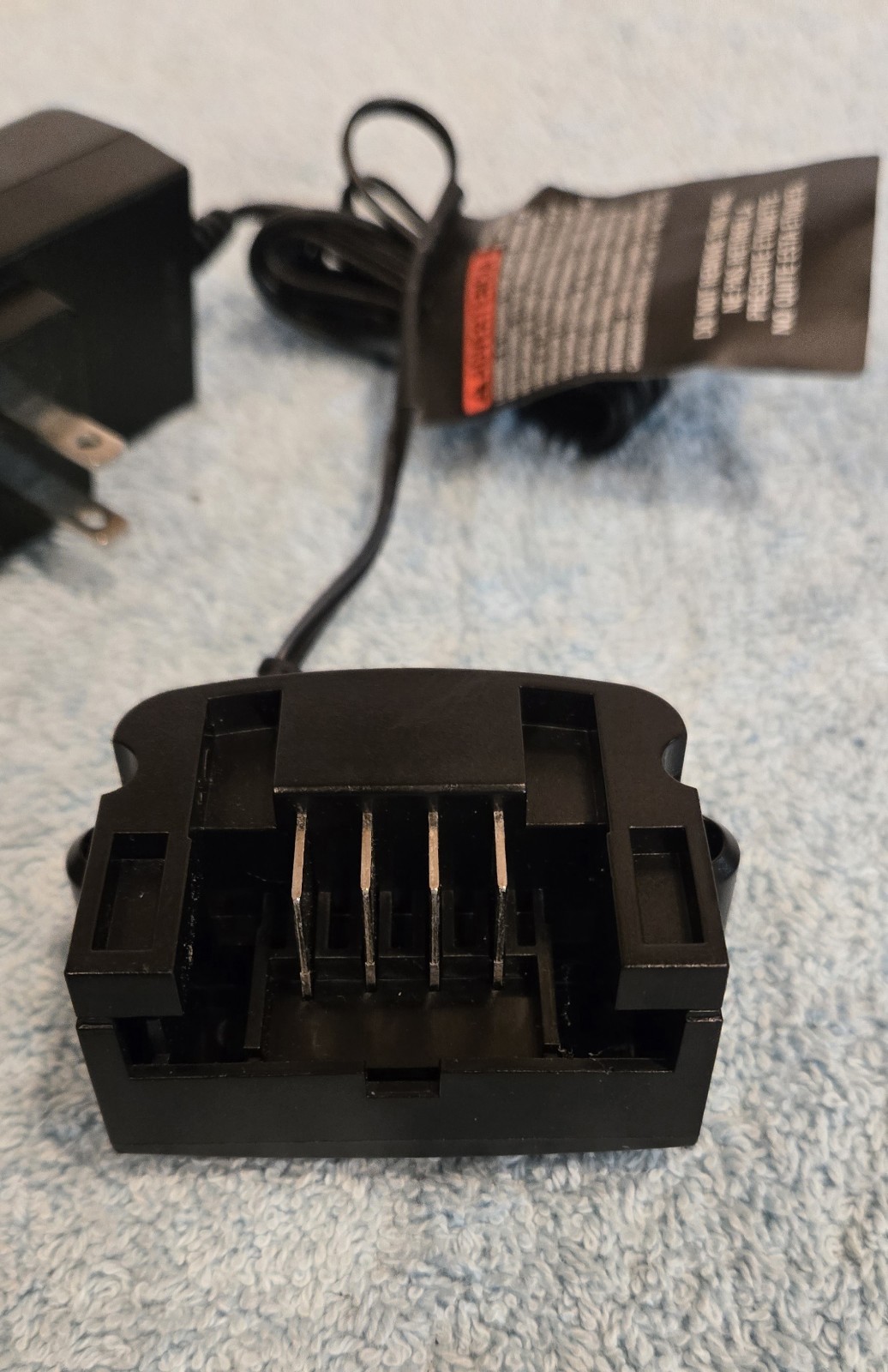 BLACK+DECKER LCS1620B Black 20V MAX Lithium Battery Charger Digital Indicator.