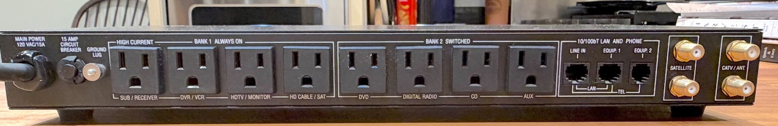 Panamax M4300-EX 8 Outlet Power Conditioner & Surge Protector PRISTINE + MANUAL