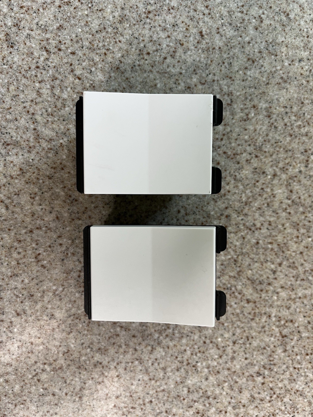 Lot (2) DEAKO DS-SS4N-WHNL-UCX Simple Rocker Switch (1/3/4-Way)