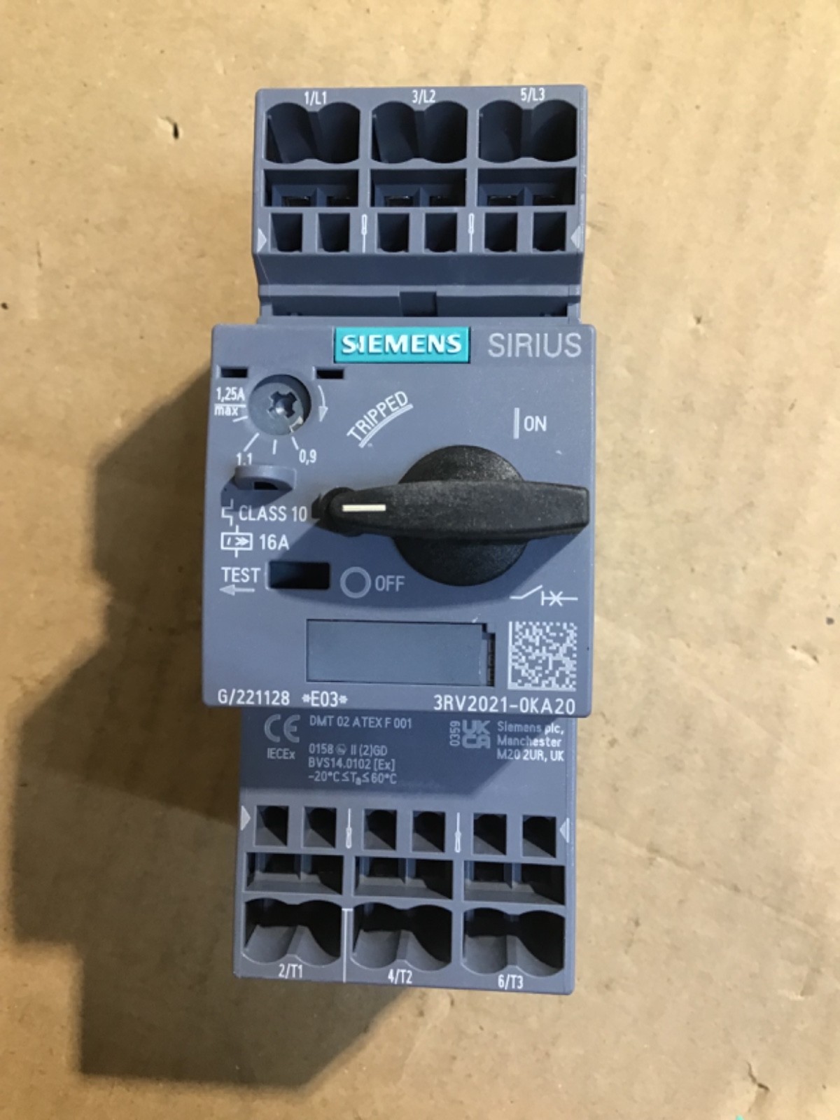 SIEMENS 3RV2021-0KA20 MOTOR STARTER/ CIRCUIT PROTECTOR, 0.9-1.25 AMP. NEW IN BOX