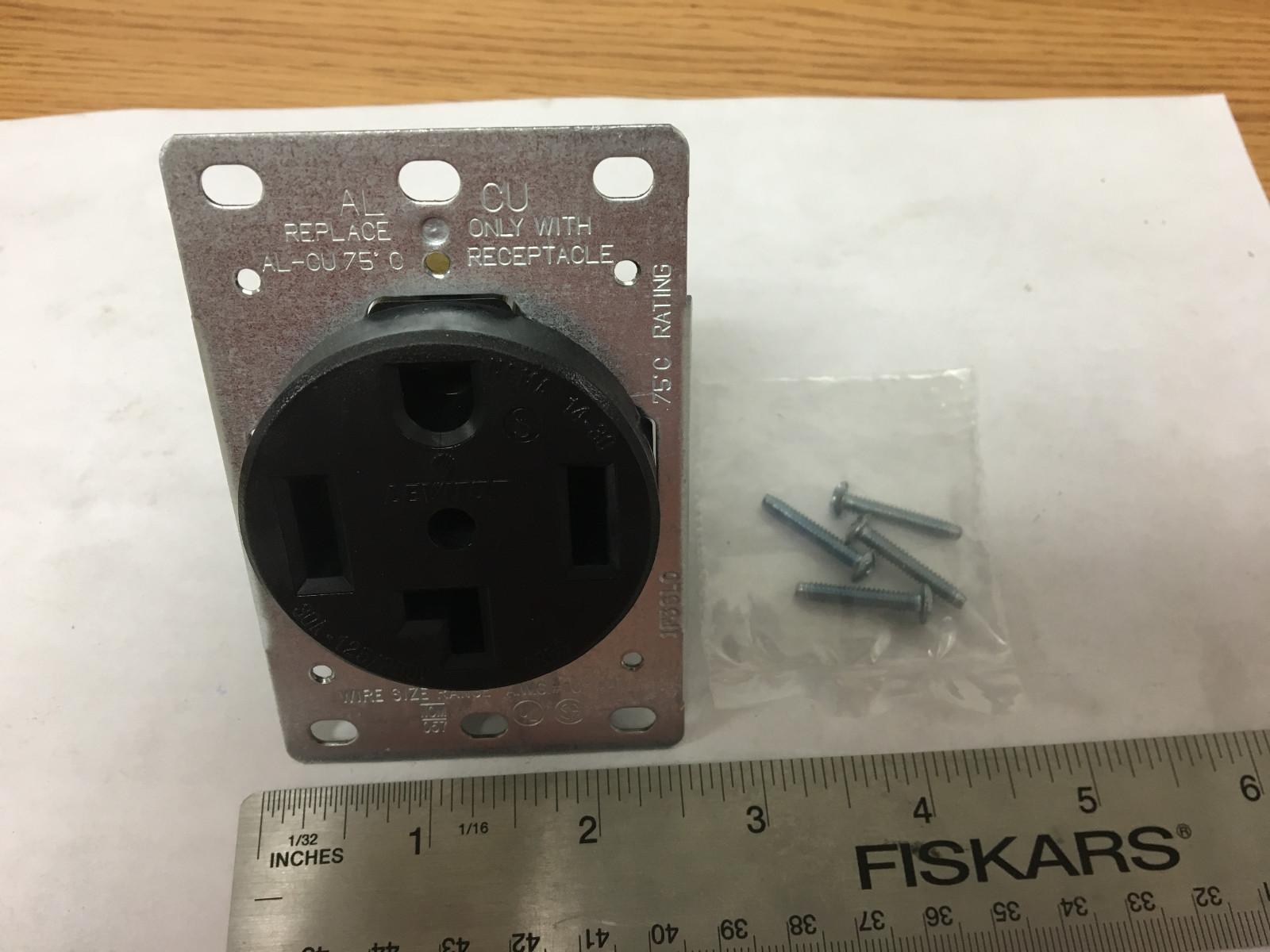 (Box Of 10) Leviton Flush Mount Receptacle Outlet 30A 125/250V P/N 278 4 wire