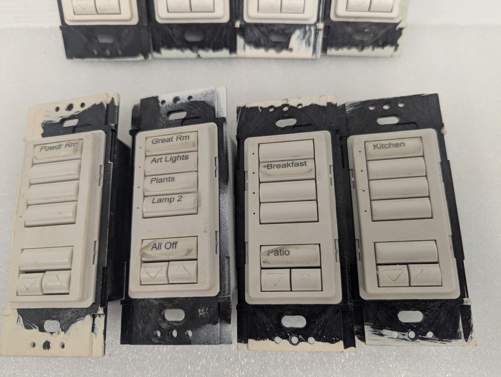 Lot of (8) Lutron ST-NB-NONE – 7 Button Keypad – Preowned