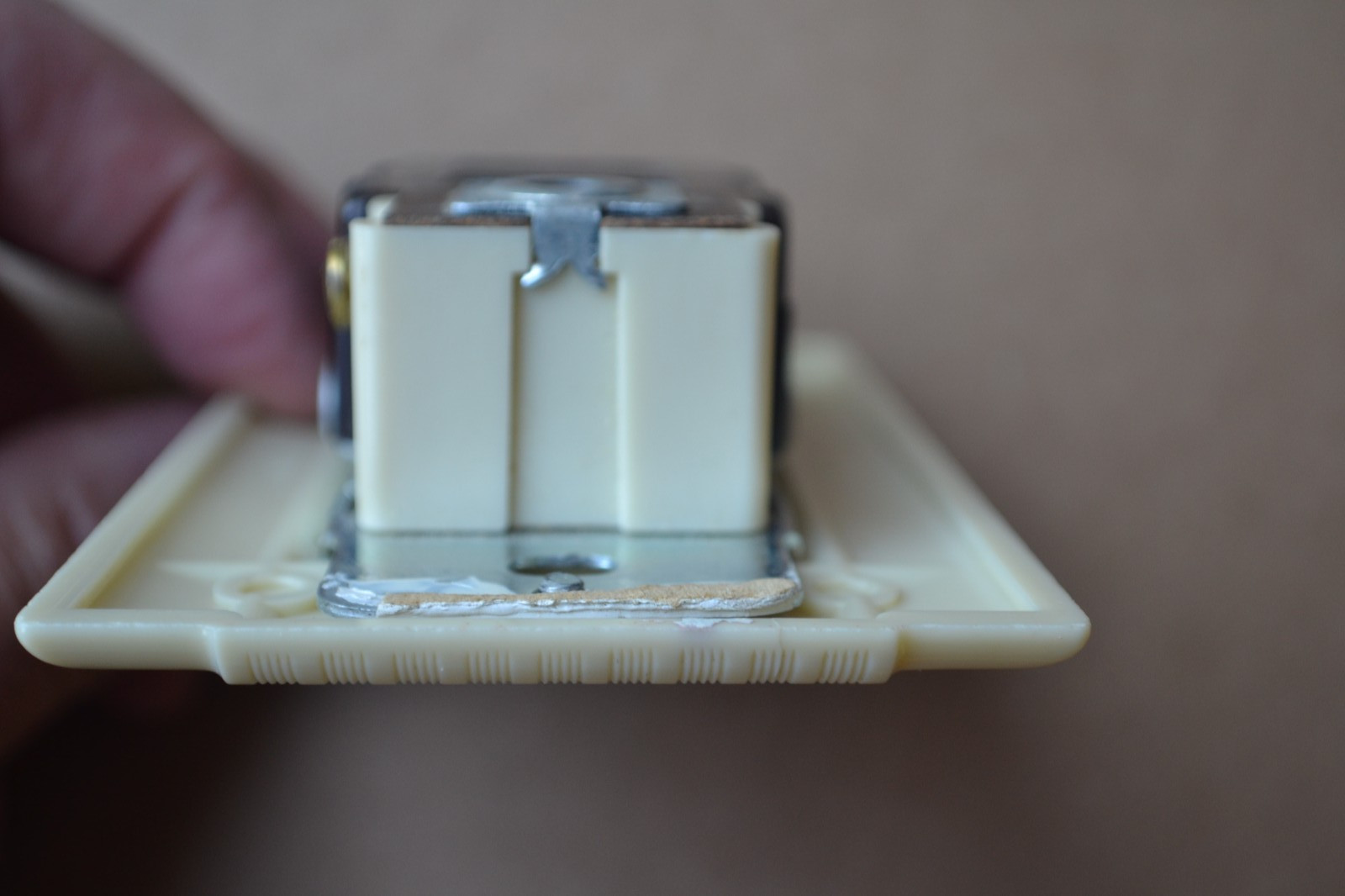 Vint. Slater Single Despard Toggle Switches W/Pilot Light. Uniline Cover. Ivory