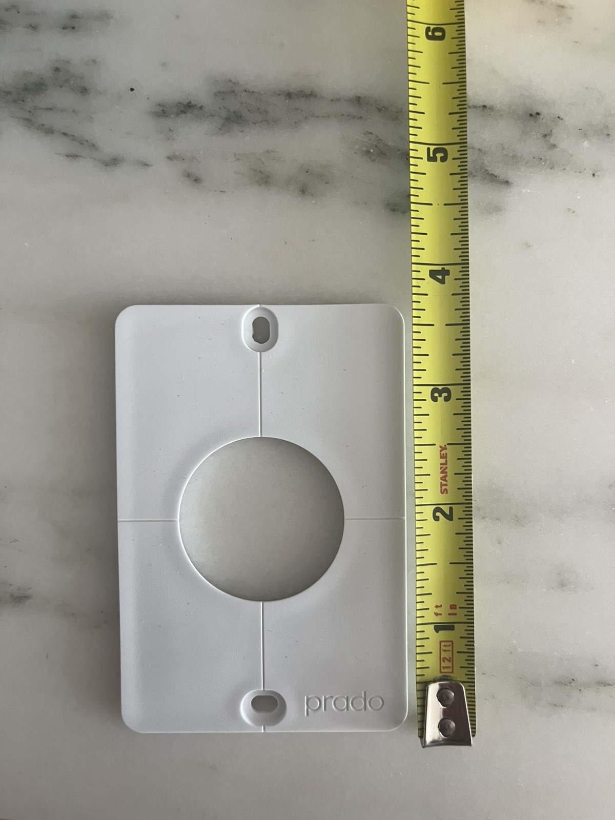 Prado Modern wall electrical outlet Plate Round rectangular