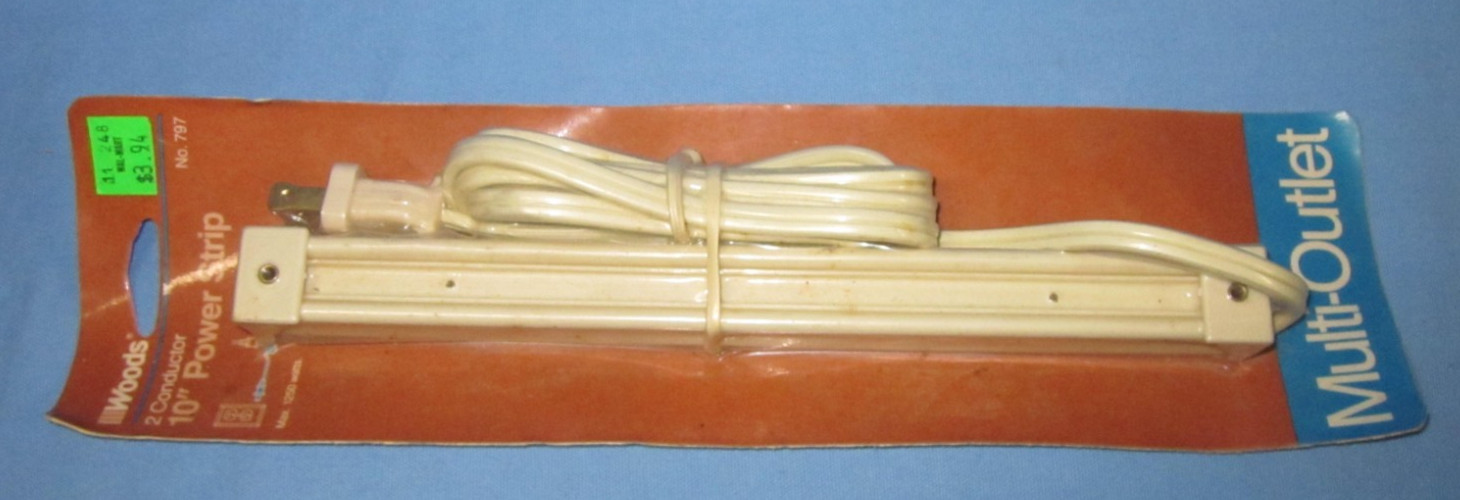 Vintage Woods 10″ Power Strip 2 Conductor # 797 .. New Old Stock
