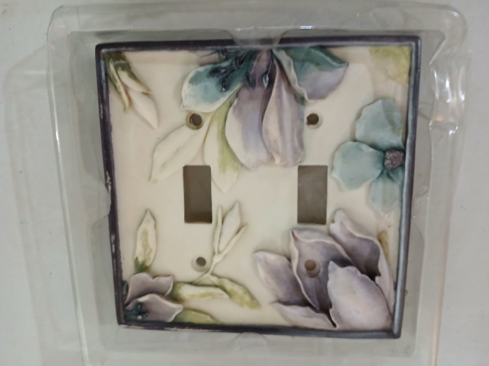 Vintage Floral Double Light Switch Wall Cover 3D Raised Floral Borders Unlimited