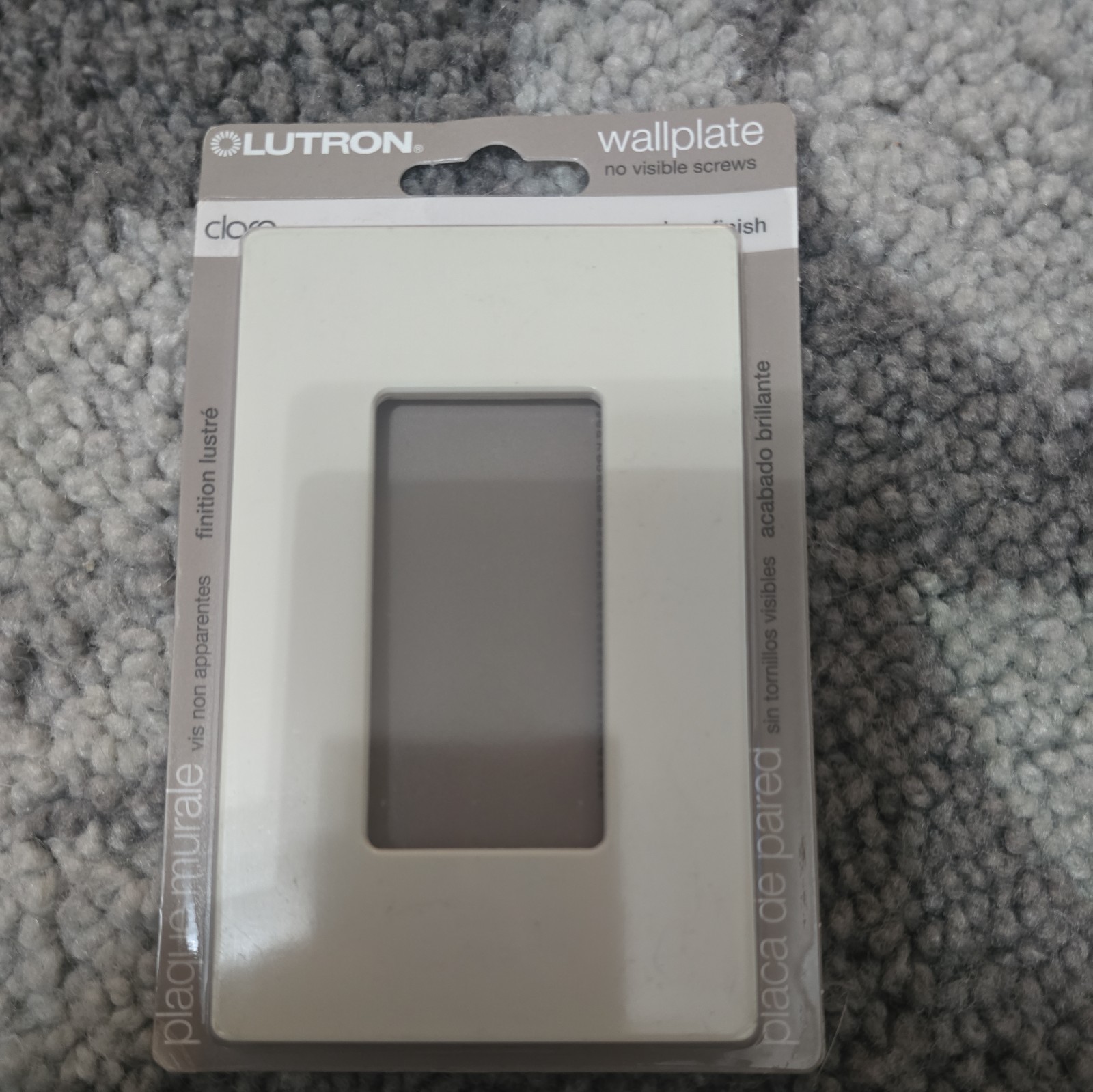 Lutron Gloss Finish Single Gang Wallplate CW-1-LA Light Almond – NEW