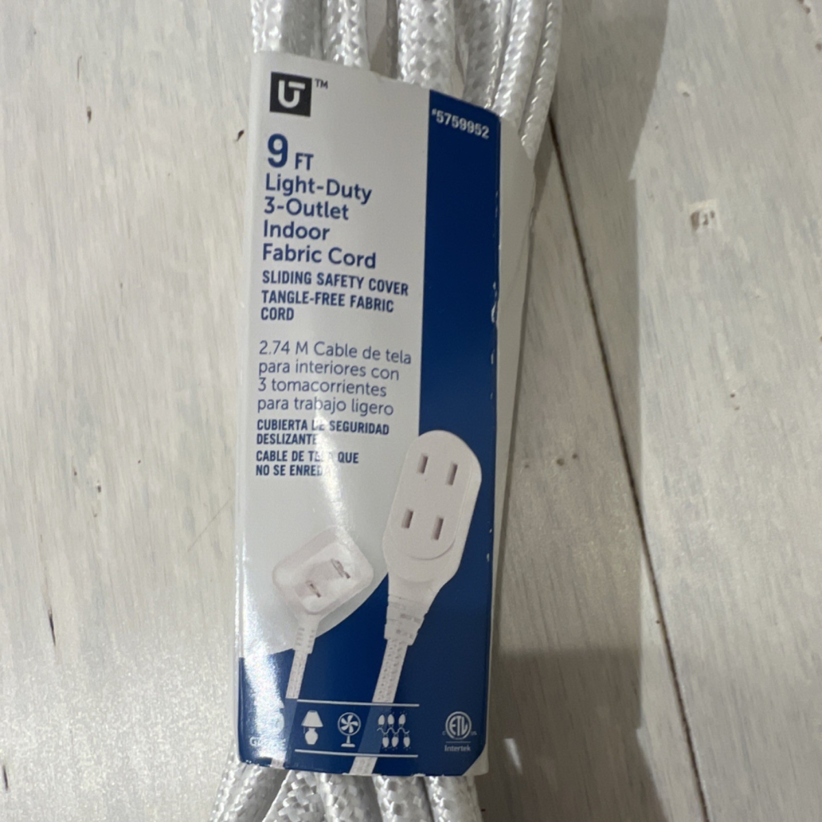 Utilitech 9 ft Indoor Extension Cord 3-Outlet Tangle-Free Fabric White