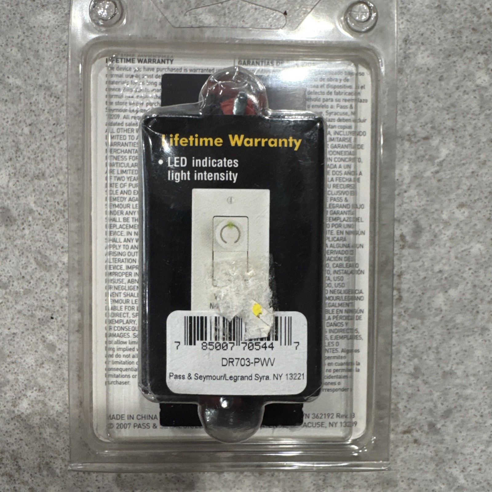 Pass & Seymour DR703PWV 700W Rotary Dimmer Switch White Single Pole/3-Way NEW
