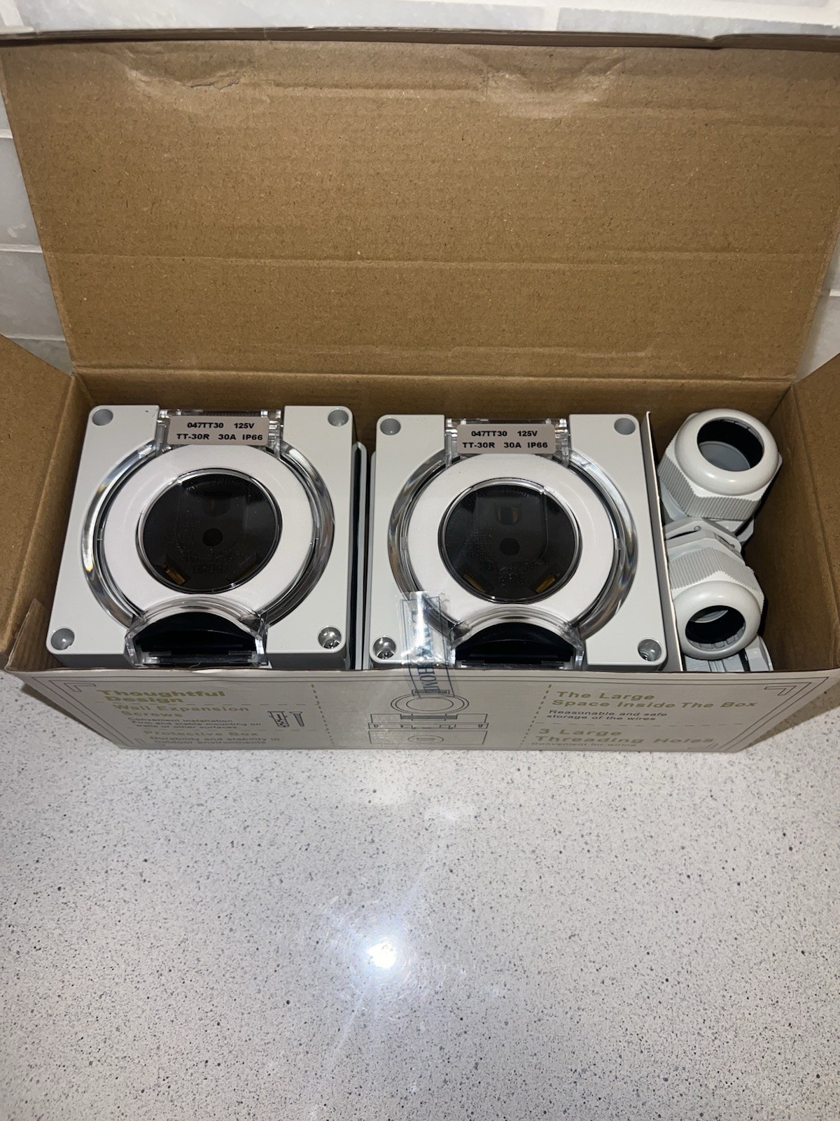 NEMA 14-50R 125V/250V 50Amp IP66 Power Outlet Receptacle, 3 Pole 1 Wire (NIB)