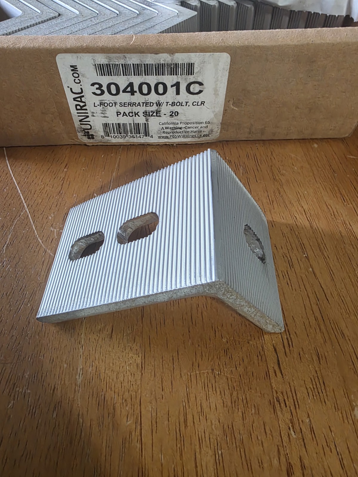 ​Pack of 20 Unirac 304001C L-Foot Serrated w/ T-Bolt Silver Solar Mounting