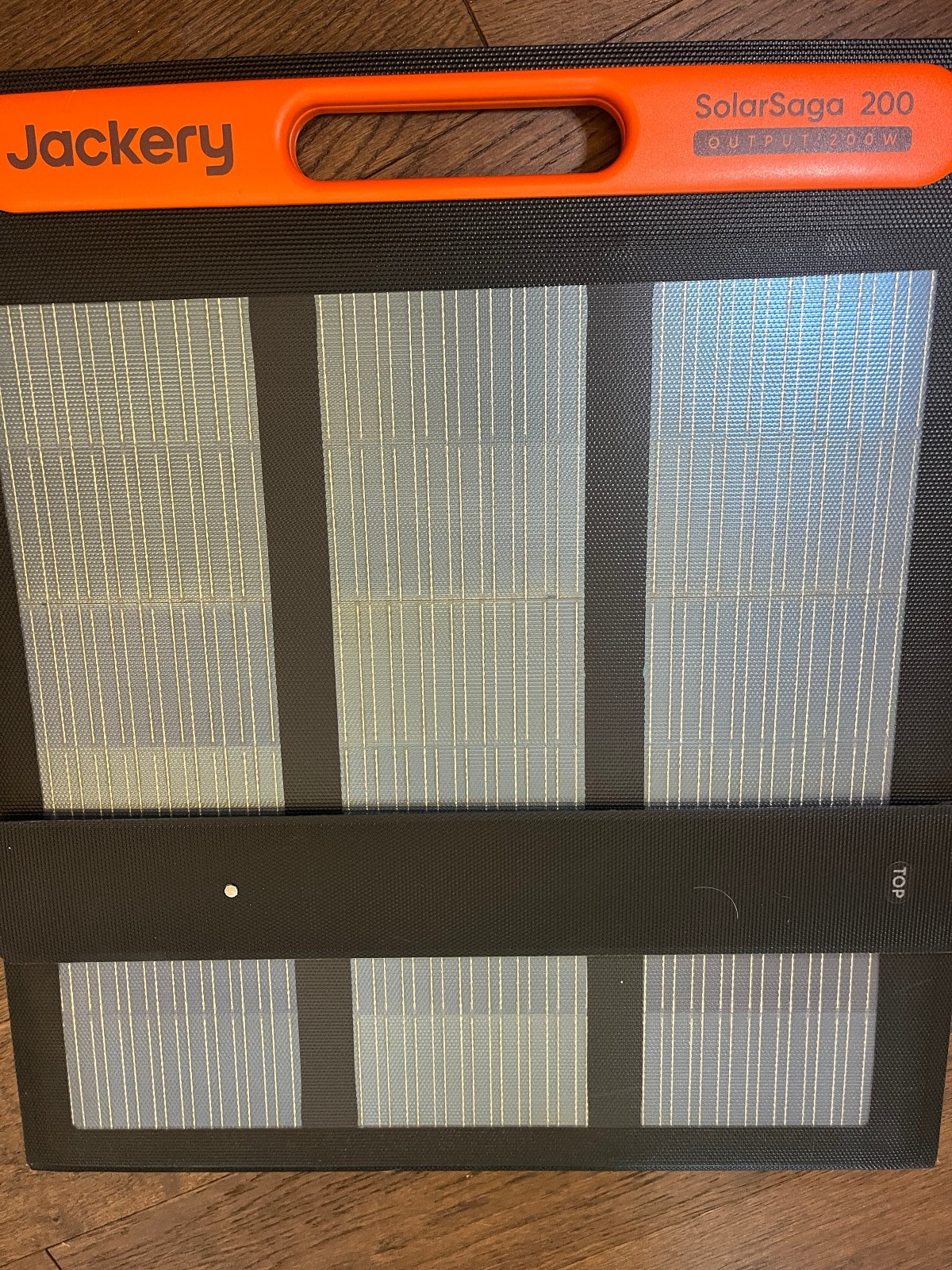 Jackery SolarSaga 200W Bifacial Portable Foldable Solar Panel IP68 Waterproof