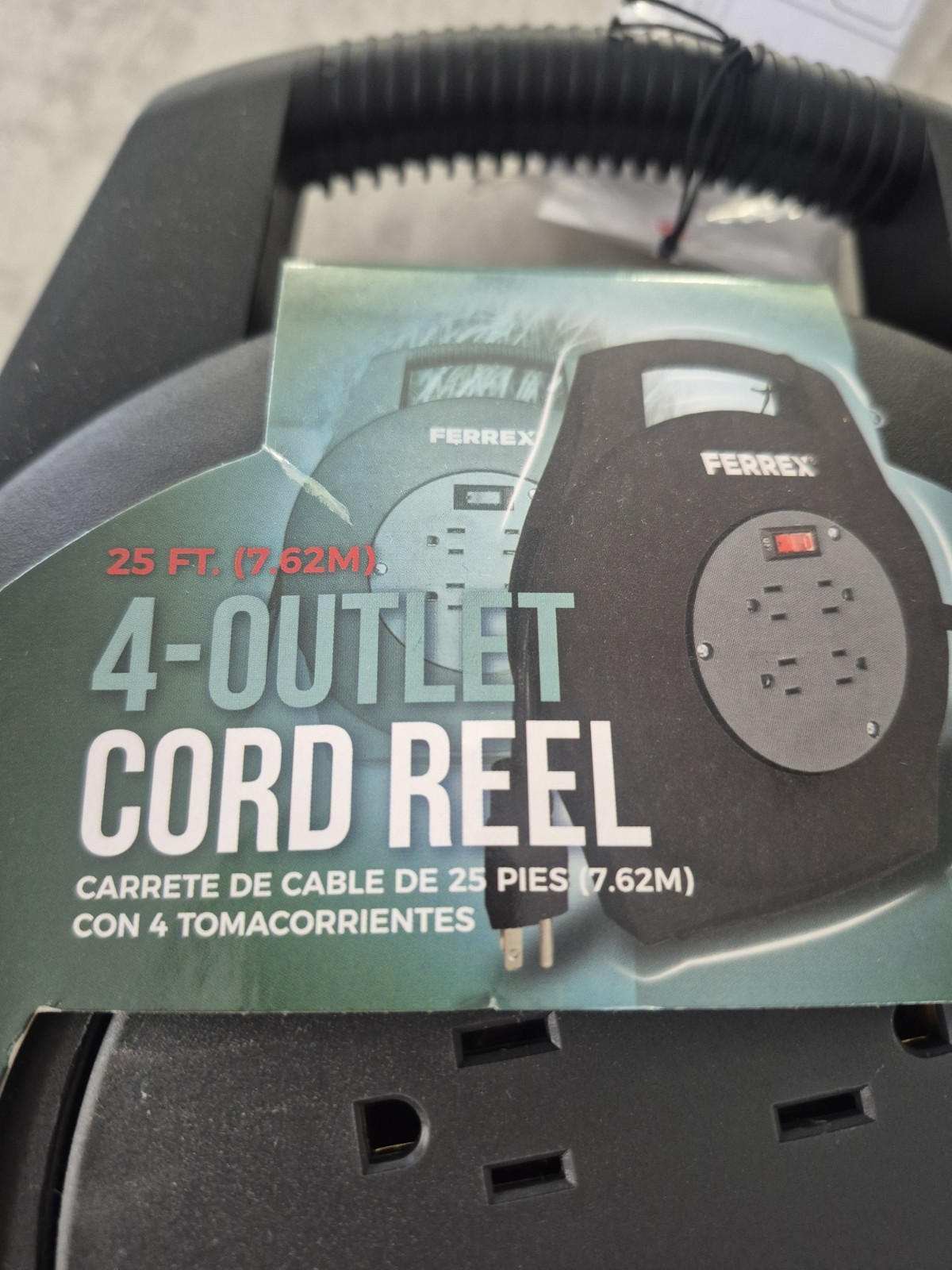 Brand New In Packagin Ferrex 4 Outlet Cord Wheel 25 Feet 10 Amp 1250W 125V 60Hz