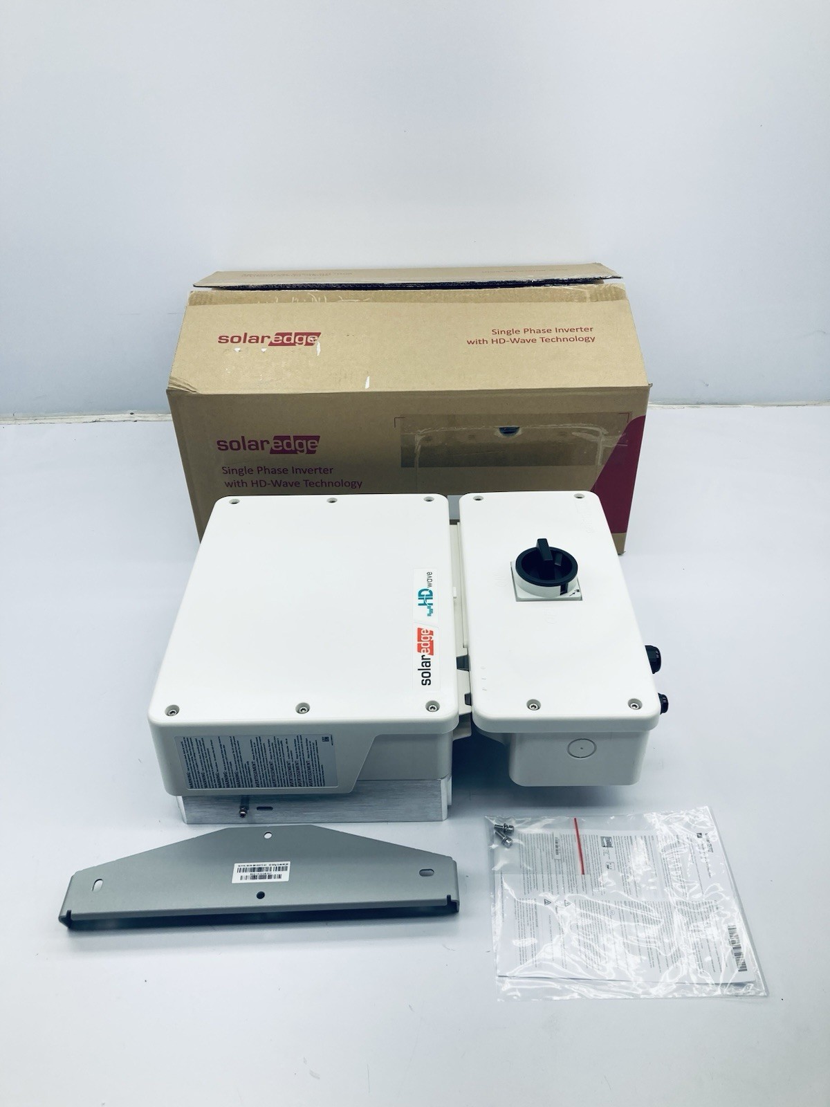 SOLAREDGE SE7600H-US000BEU4 Single Phase Non-Isolates string Grid-Tie Inverter