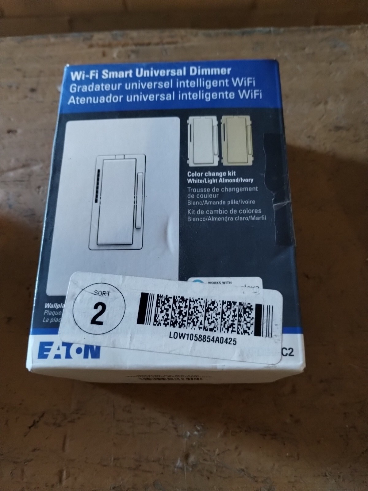 Eaton WFD30-C2 Wi-Fi Smart Universal Dimmer White/Light Almond/Ivory