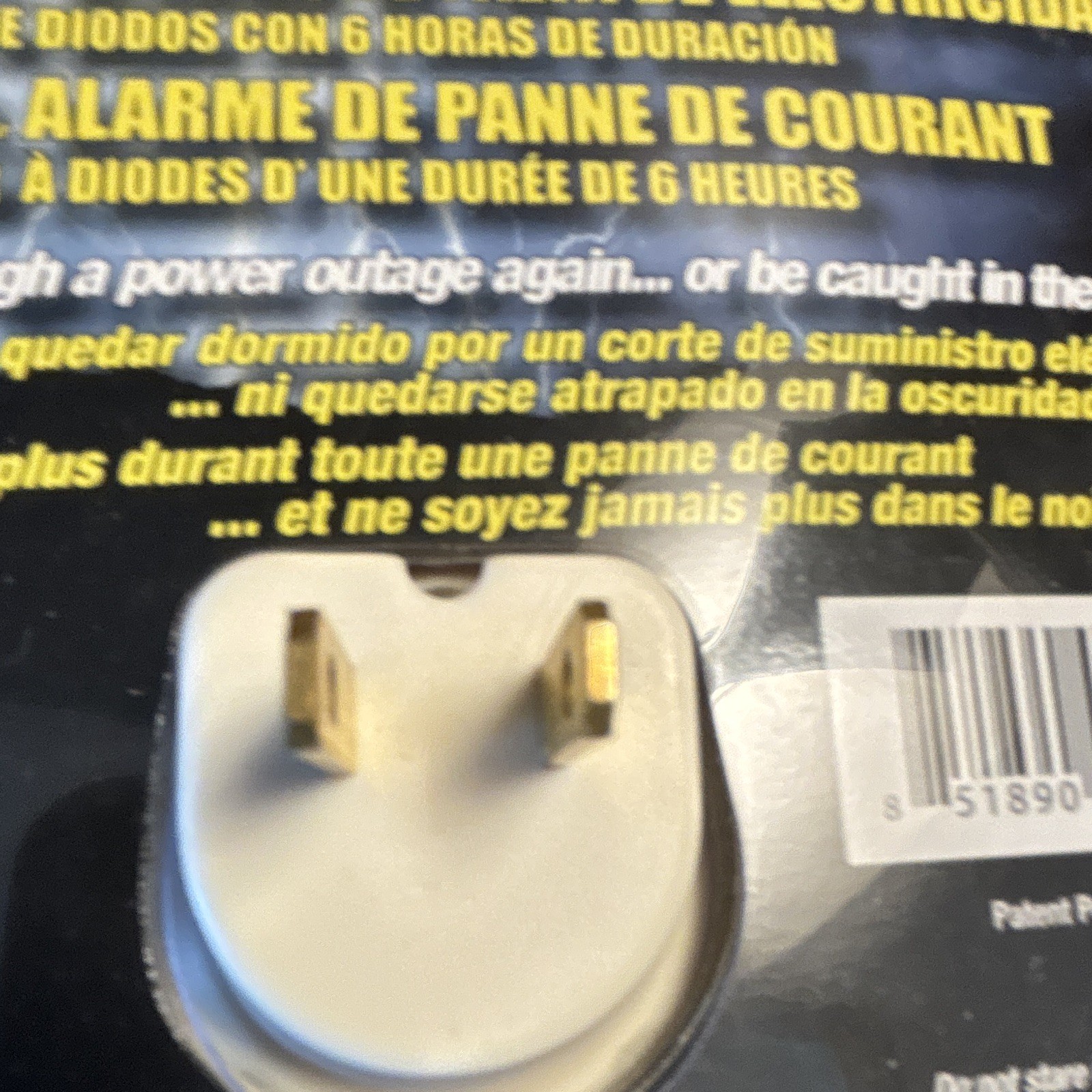 Reliance PowerOUT! Plug-In Power Failure Alarm 6+ Hr LED Flashlight THP207