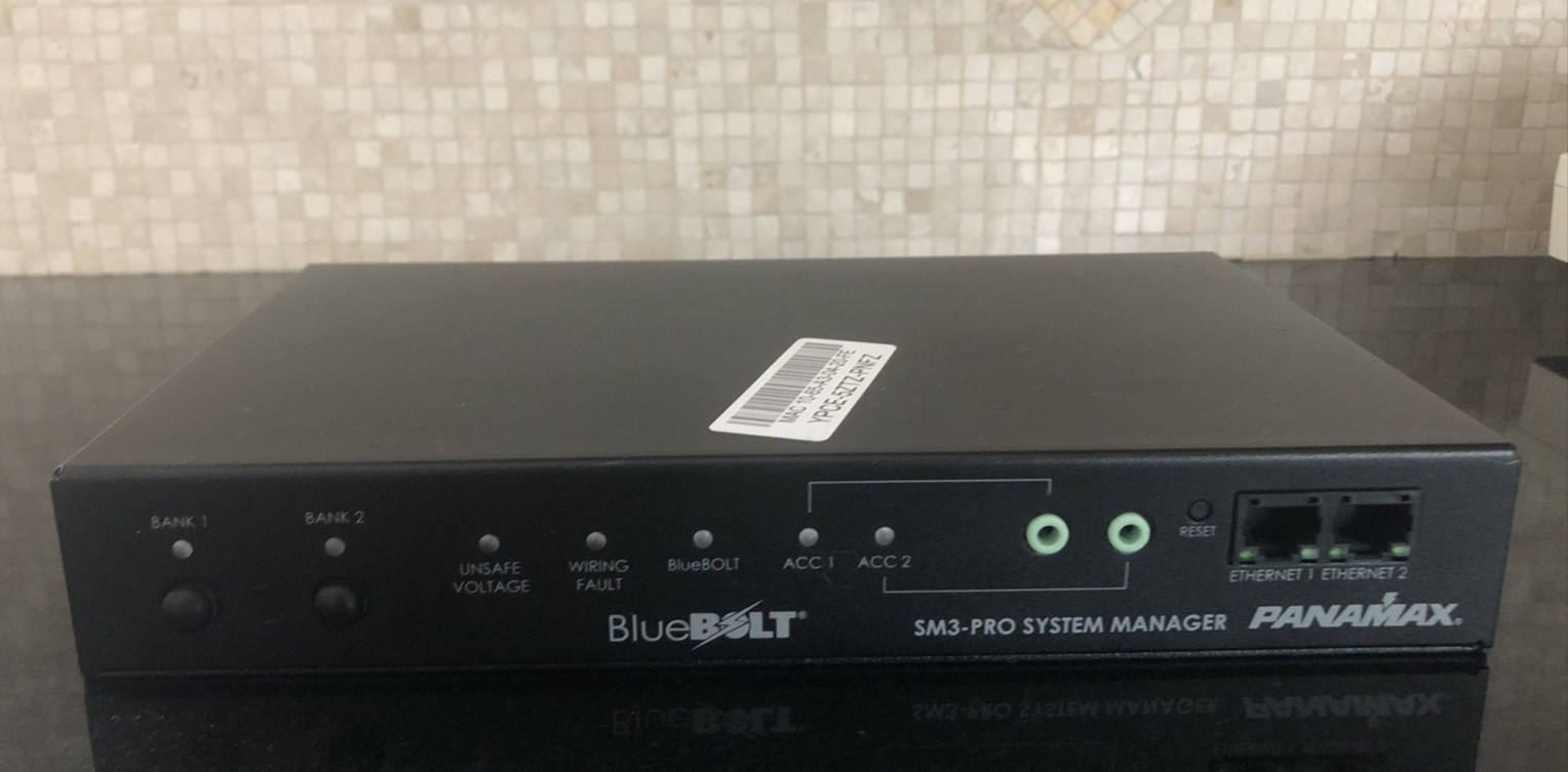 Panamax SM3-Pro System Manager 3 Outlet Surge Protector perfect workin condition