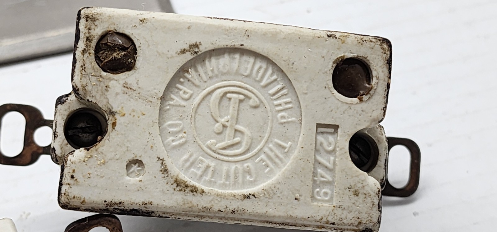 3 VINTAGE THE CUTTER COMPANY PUSH BUTTON LIGHT SWITCH GANG COVER ANTIQUE 1920’s