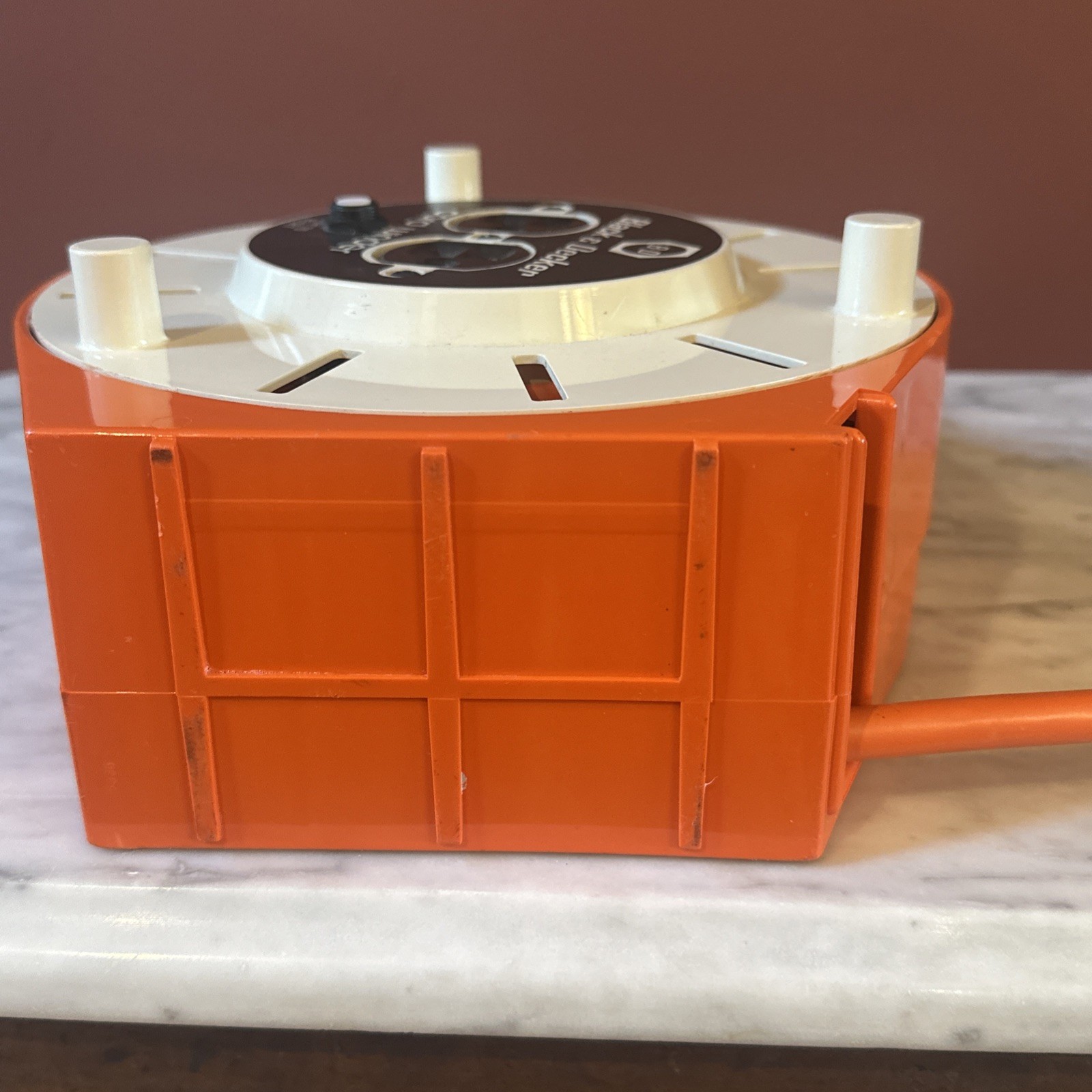 Black & Decker Cord Winder Model 79-970 25 Ft Extension Cord No Box