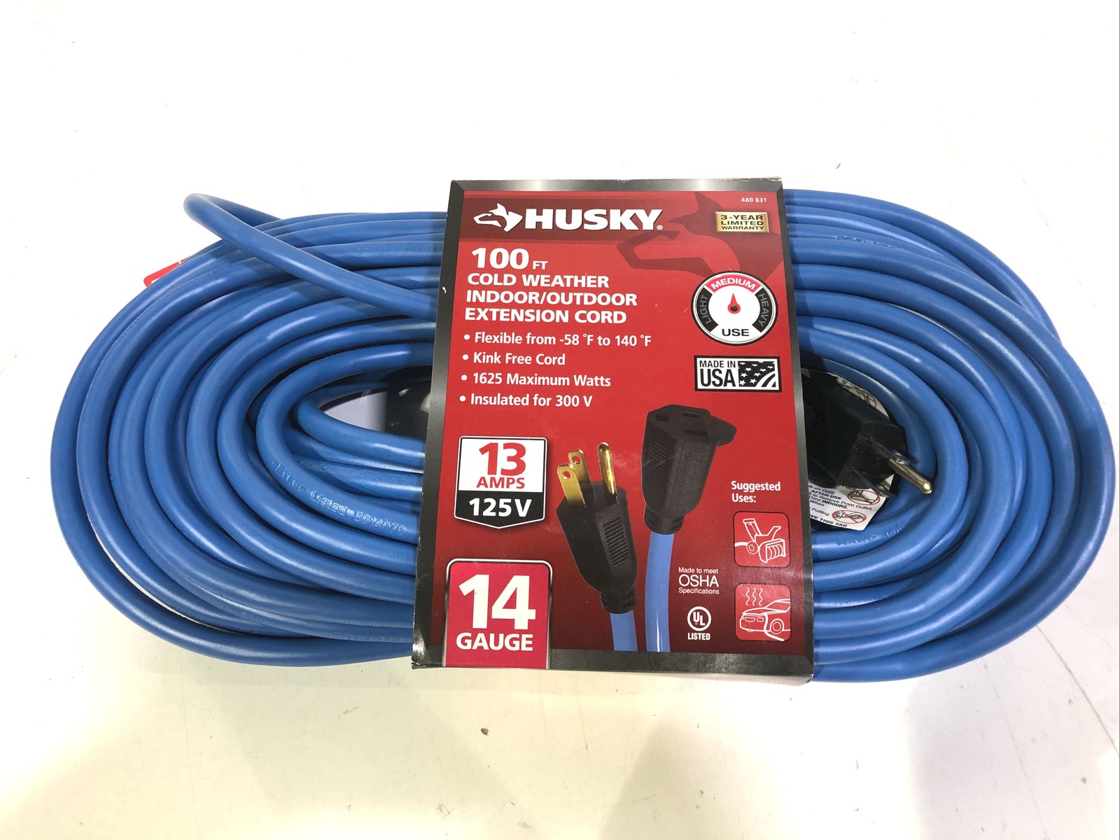 Husky 100 ft. 14/3 Medium Duty Cold Weather Indoor/Outdoor Extension Cord, Blue