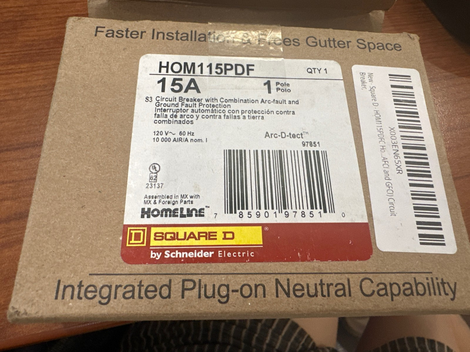 Square D HOM115PDF Homeline, 15A, 1P, 120V~ GFCI, Plug On Circuit Breaker