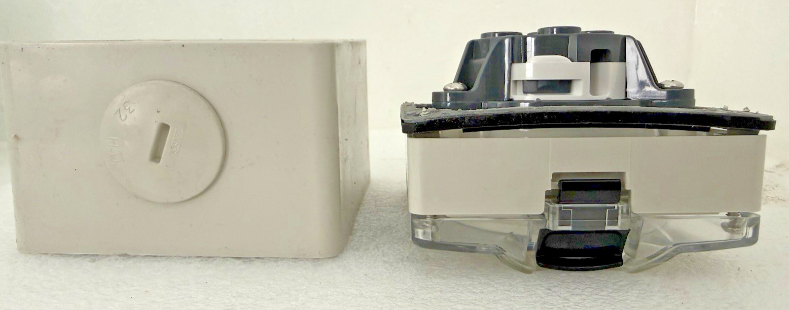 SCHNEIDER Surface Socket 56SO550 50A 500V IP66 50Hz NEW FAST SHIPPING