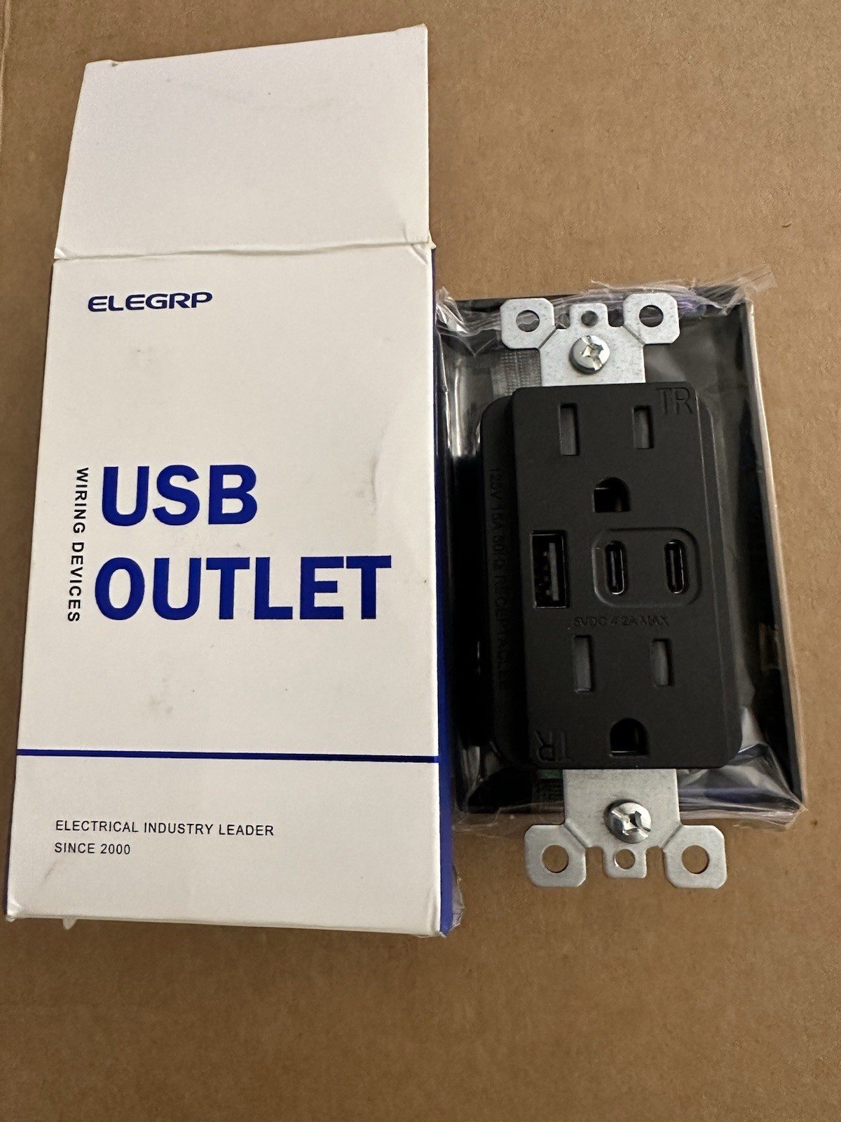 Elegrp 21W 4.2A In Wall CCA USB & Type C Charger Outlet Black