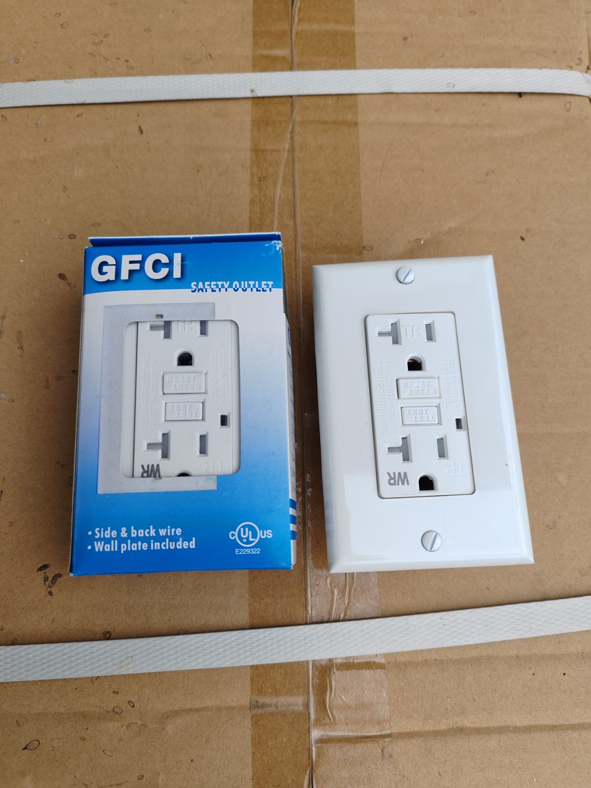 50 Pack GFI GFCI Outlet 20A Tamper-Resistant Weather Resistant Duplex Receptacle