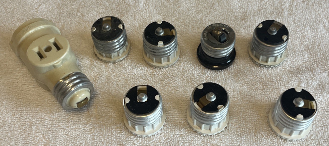Lot Of 8 Screw In Socket To Plug Adapters