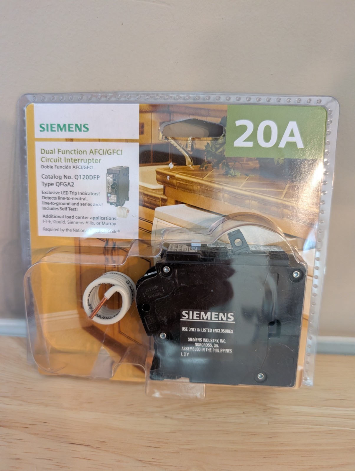 Siemens 20A AFCI/GFCI Dual Function Circuit Breaker Q120DFP 20A QFGA2 Open Box
