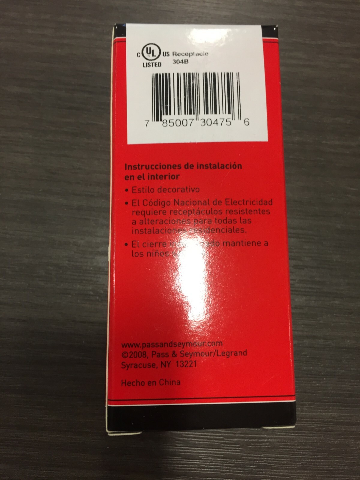 Pass & Seymour 885TRICC8 Decora 15 amps 125 volt Ivory Outlet 5-15R 1