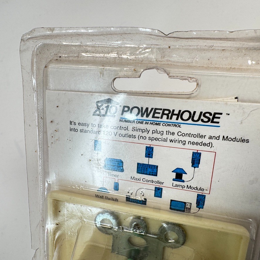 Lot of 4 – X-10 POWERHOUSE SR227 Wall Outlets X10