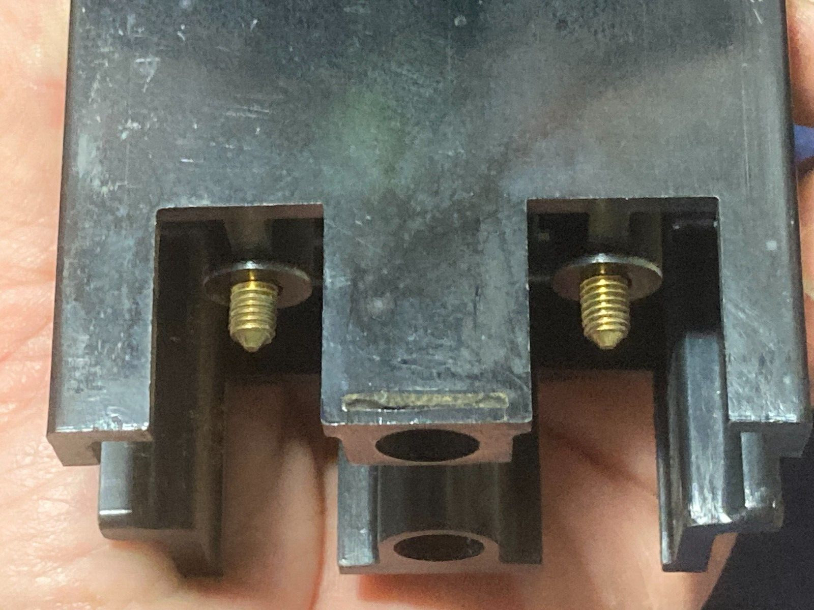 ARROW HART 27163-47 CR-15 Fuse Holder Block 30 Amp 125 Volts 15-20A, 25A, 30A.