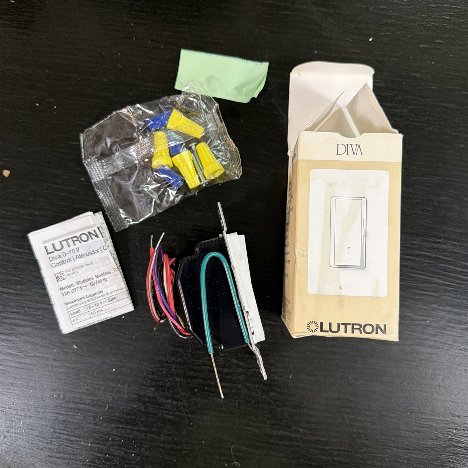 Lutron DVSTV-WH Diva 8A 3-Way Single Pole 0-10V Dimmer – White