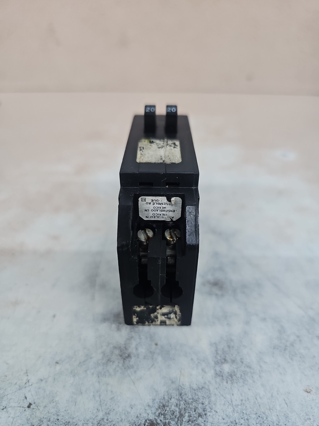 Square D HOMT2020 Circuit Breaker 20A 120/240V Tandem SEE PICS