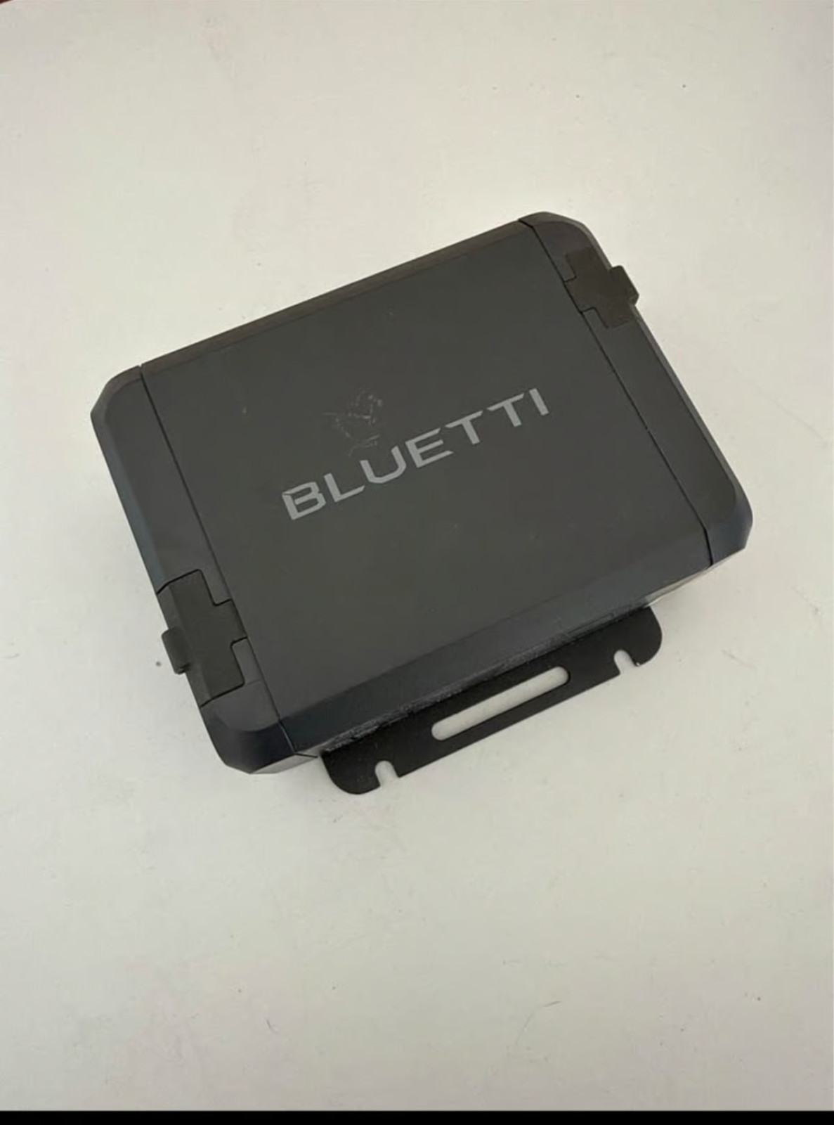 Bluetti Charger 1 560W Alternator Charger