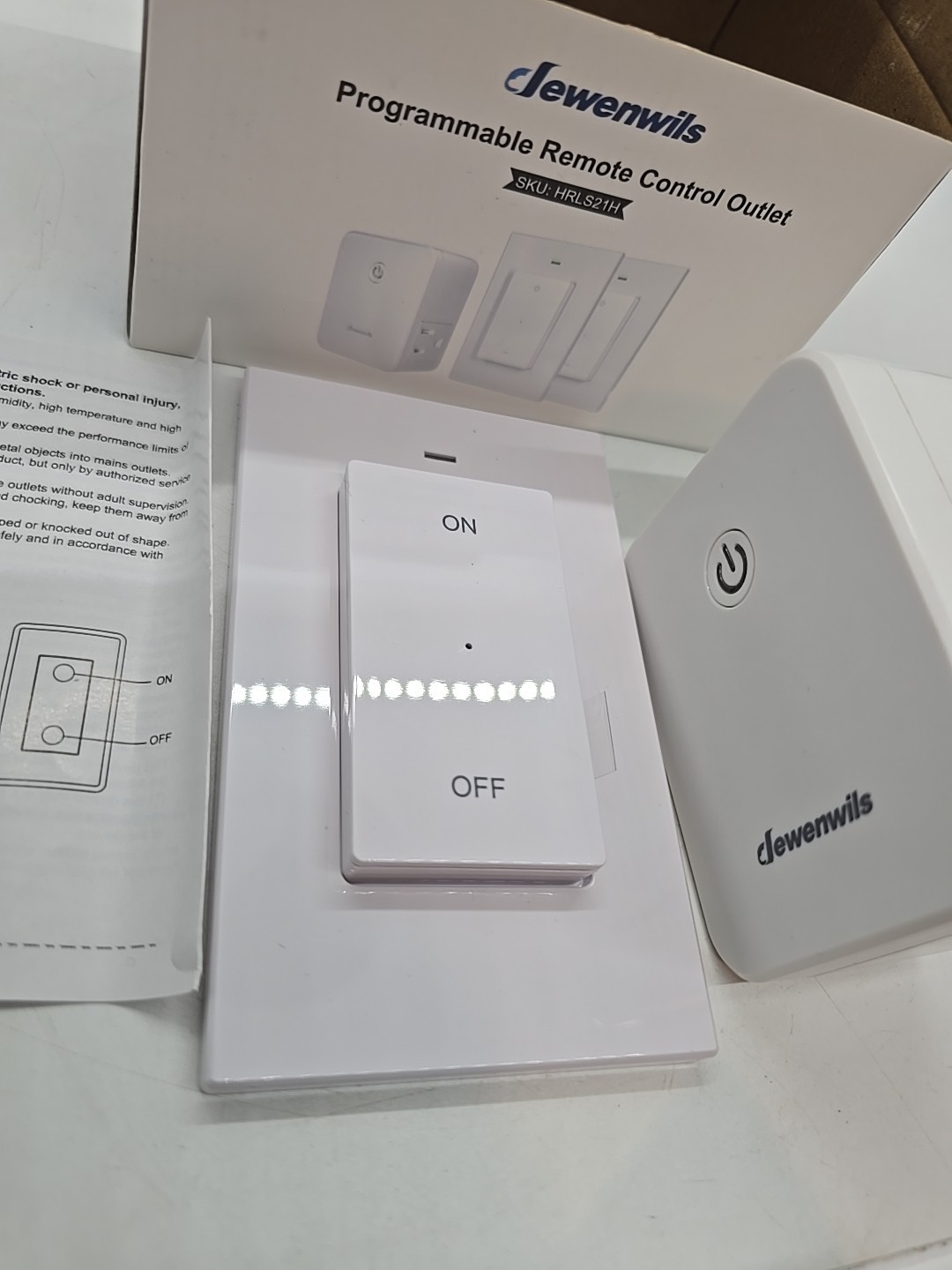DEWENWILS Remote Control Outlet Wireless Wall-Mounted Light Switch Programmable