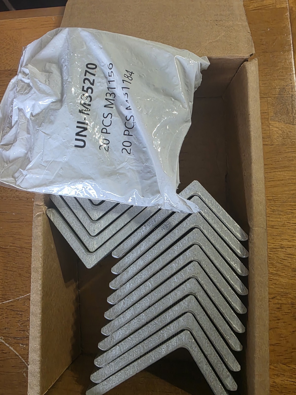 ​Pack of 20 Unirac 304001C L-Foot Serrated w/ T-Bolt Silver Solar Mounting