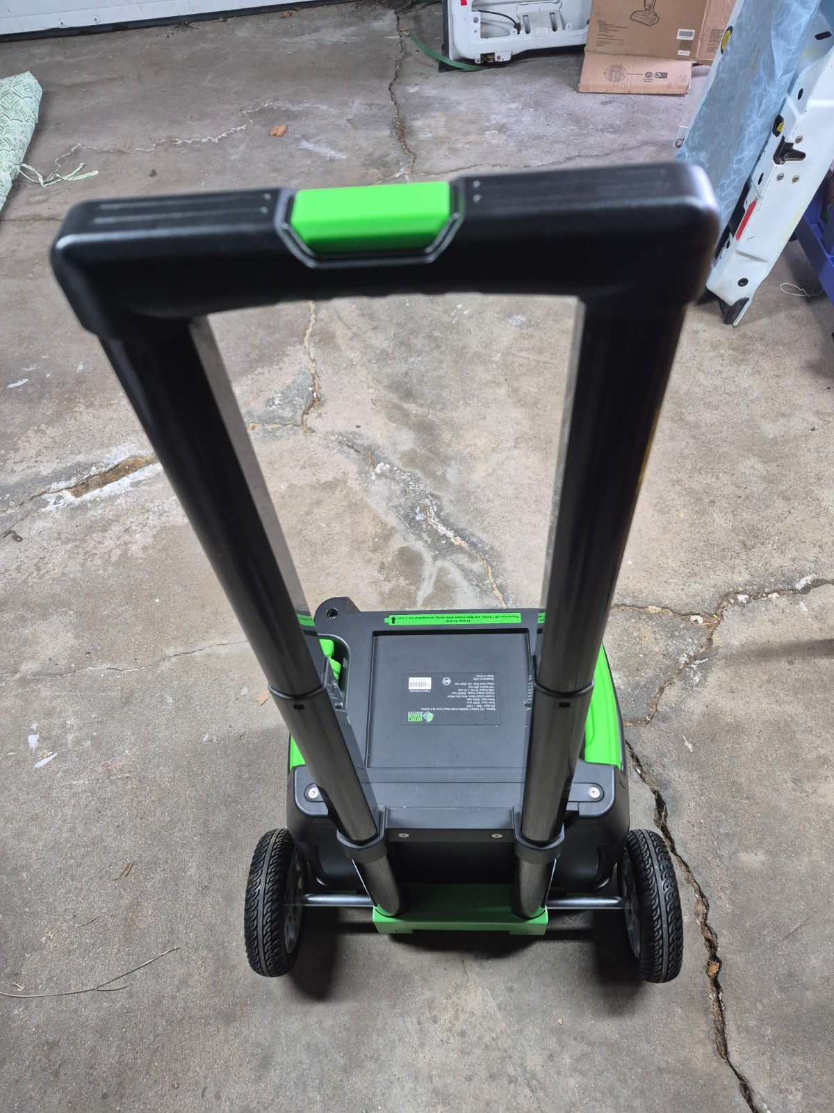 Nature’s Generator Elite 3600/w Solar/wind Note Local Pickup
