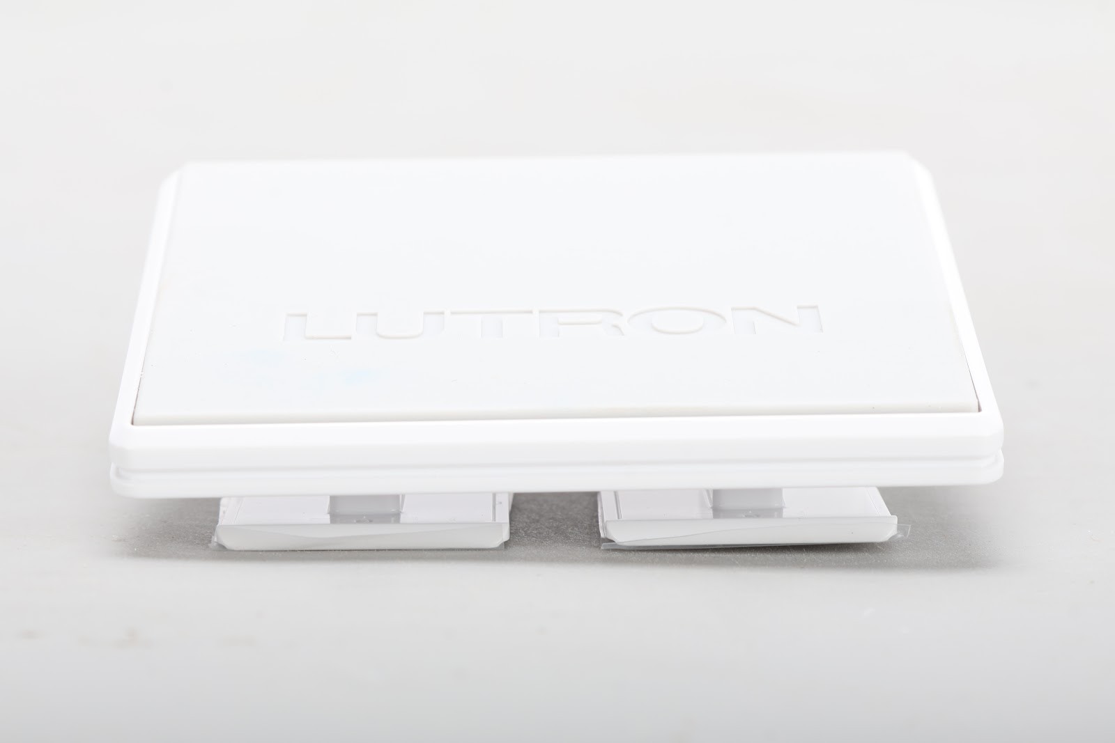 Lutron L-PED2-WH PICO Wireless Tabletop Dual Pedestal With Box