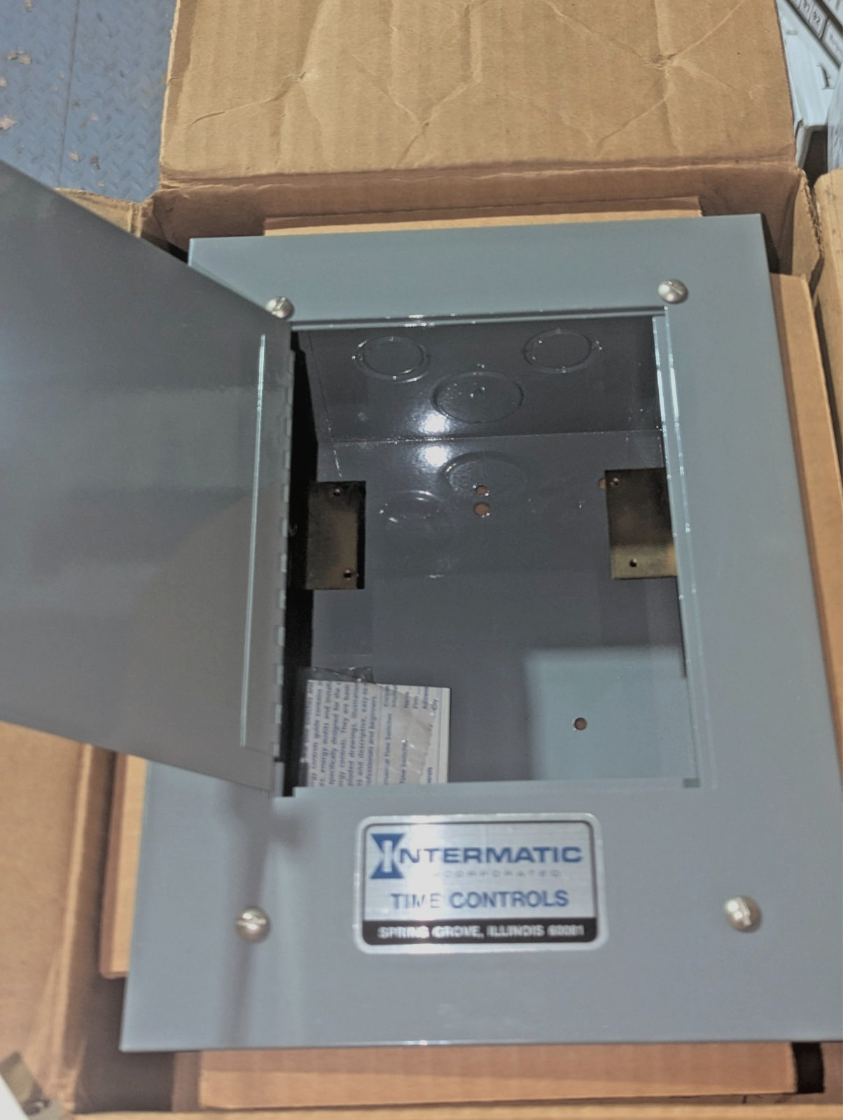 Intermatic 2T304A Flush Mount Case with Latch (Case Only)