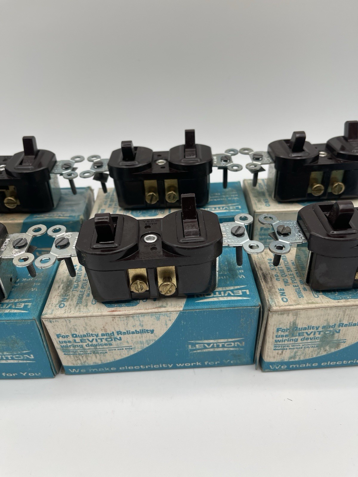Leviton 5224 Two Single Pole Switch 15A 120-277V Brown Lot of 6 New Old Stock