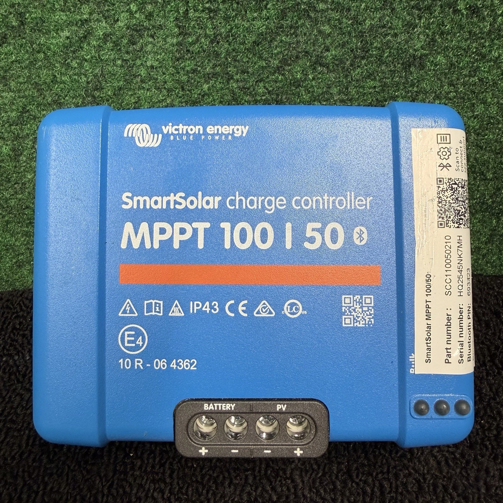 VICTRON ENERGY SmartSolar MPPT 100/50 Smart Solar Charge Controller 100V, 50A